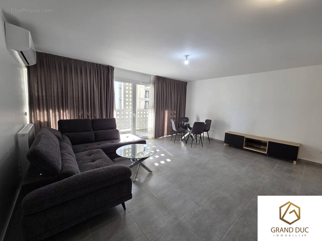 Appartement à MARSEILLE-2E