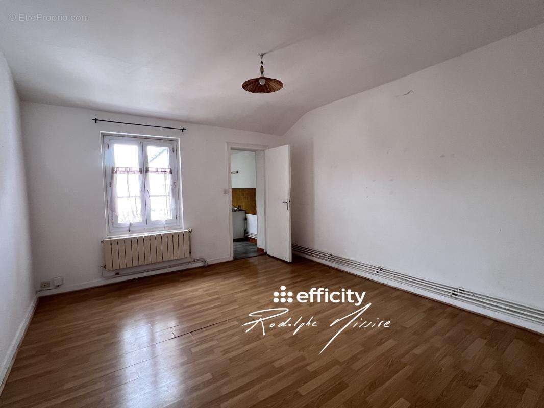 Appartement 163 m² à Niort  - photo 6