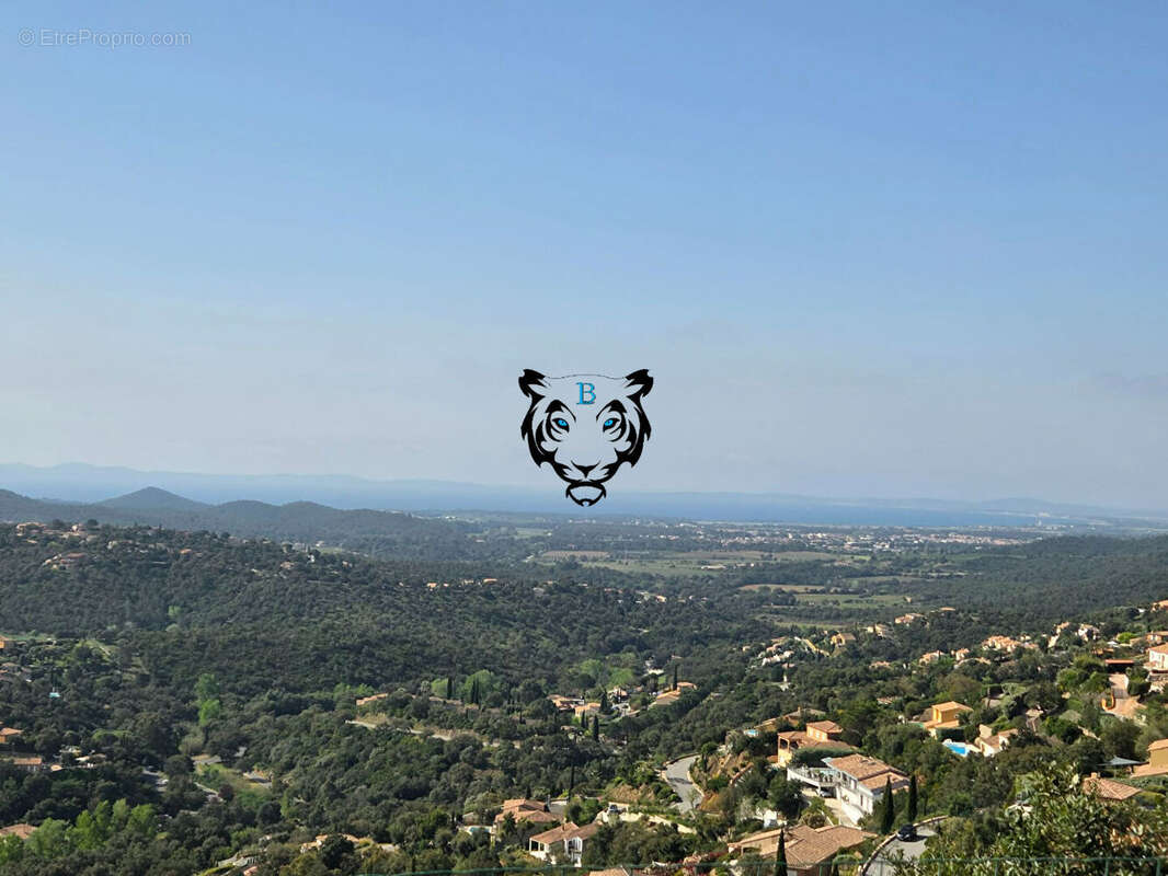 Maison à LA LONDE-LES-MAURES