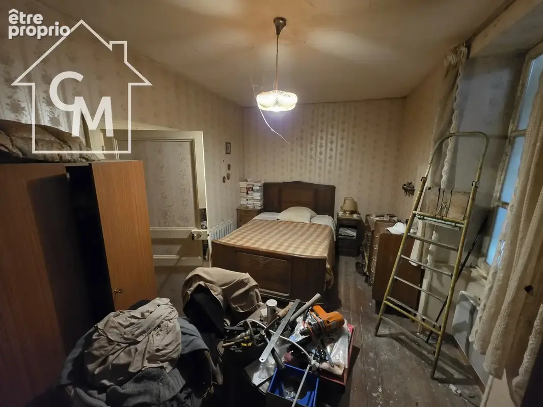 Maison à rénover avec dépendances Terrain de 4 172 m2 - photo 5
