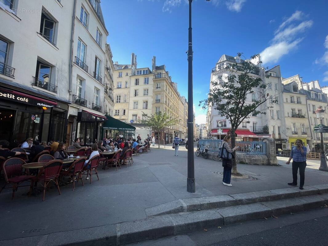 Autre à PARIS-5E