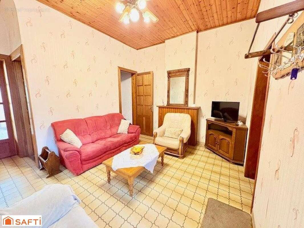 Photo 6 - Maison à QUIEVRECHAIN