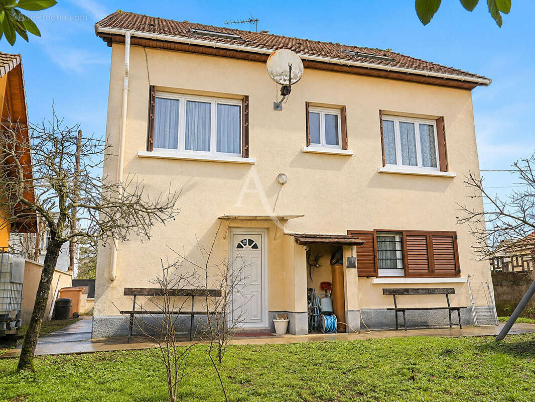 Maison à NEUILLY-SUR-MARNE
