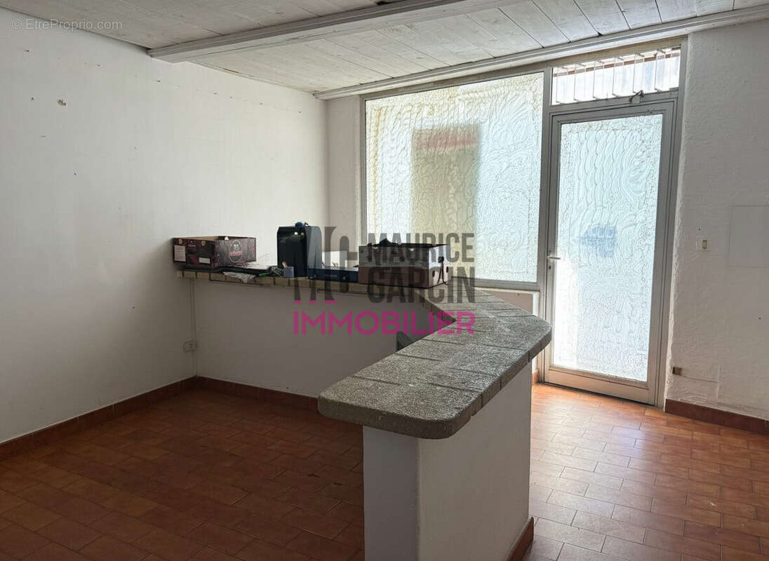 Commerce 83 m² à Cavaillon  - photo 3