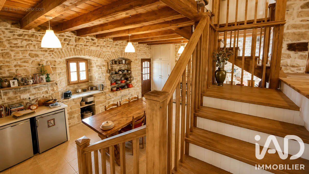 Maison 158 m² à Carennac  - photo 5