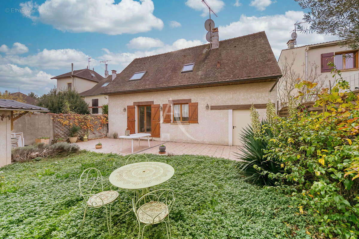 Maison à GAGNY