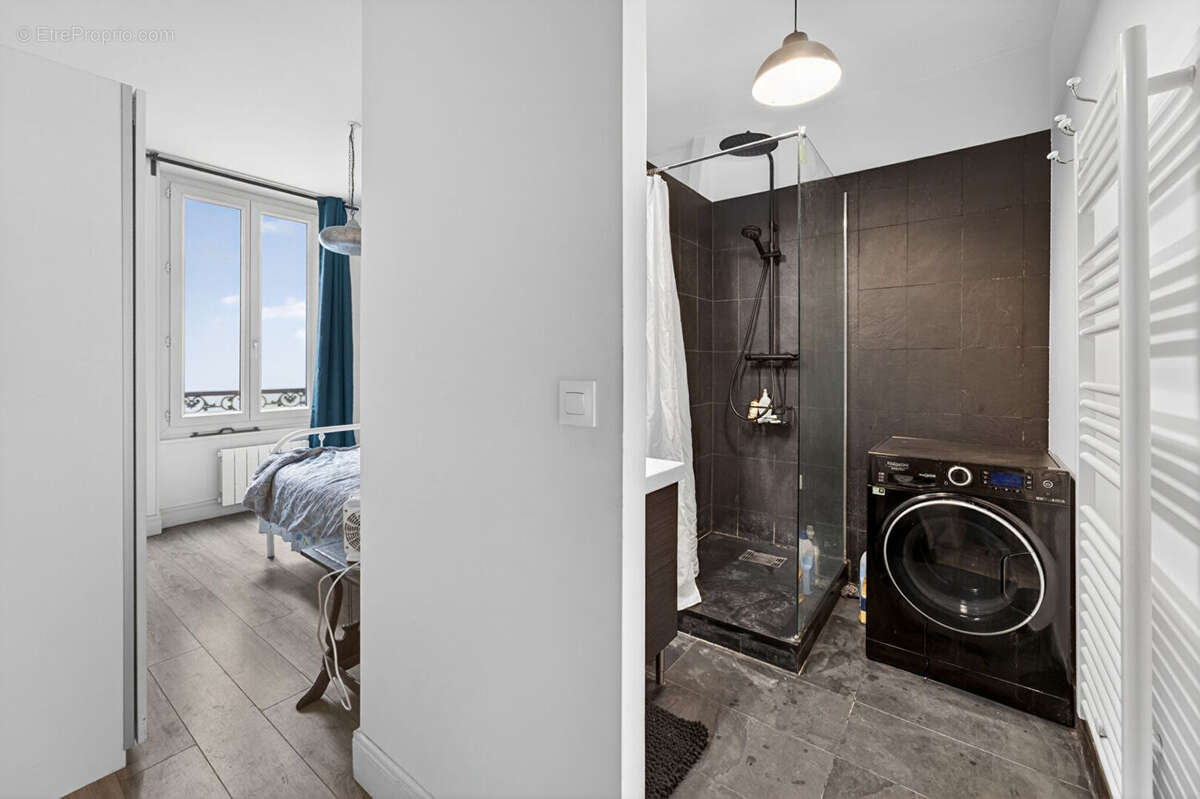 Appartement à PARIS-12E