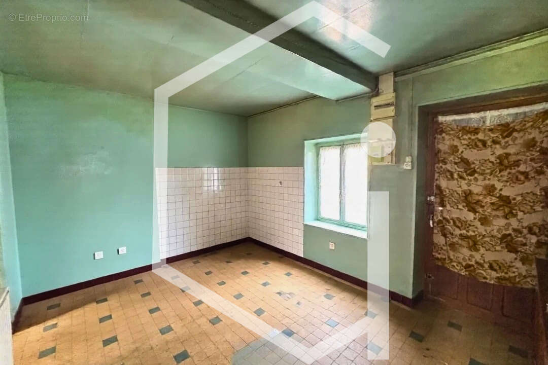 Maison à COSNE-COURS-SUR-LOIRE