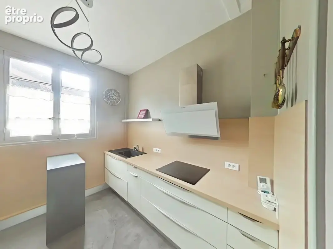 Maison 6 pièces 135 m² à vendre à Saint-Just-Saint-Rambert (42170) - photo 9
