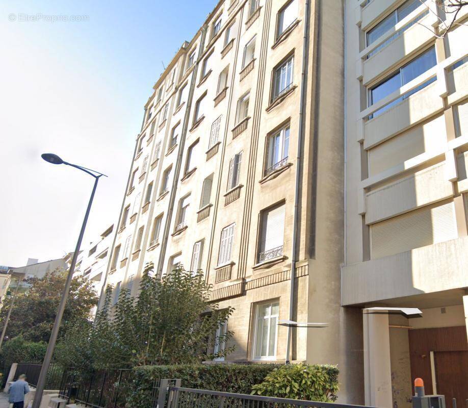 Appartement à MARSEILLE-8E