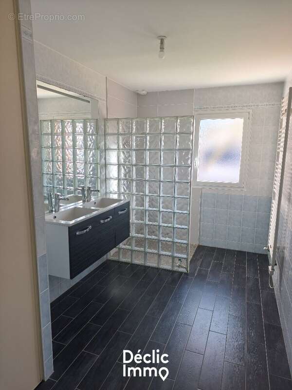 Maison à BELLEVILLE-SUR-VIE