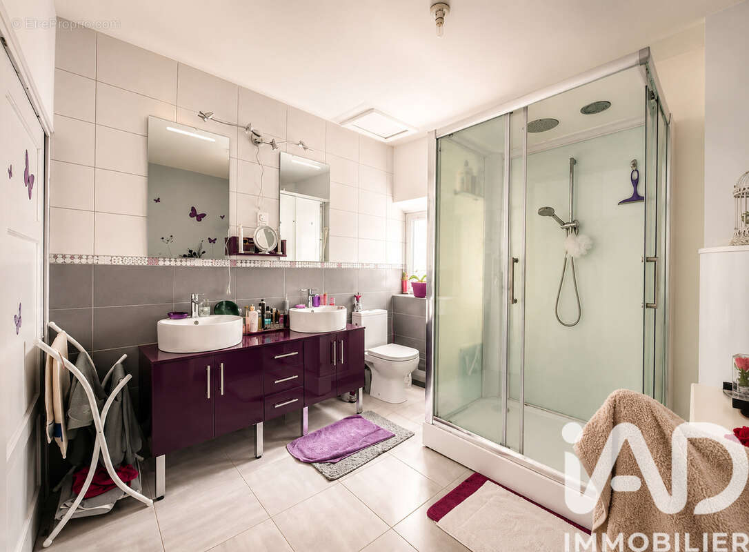Maison 74 m² à Beaucaire  - photo 6