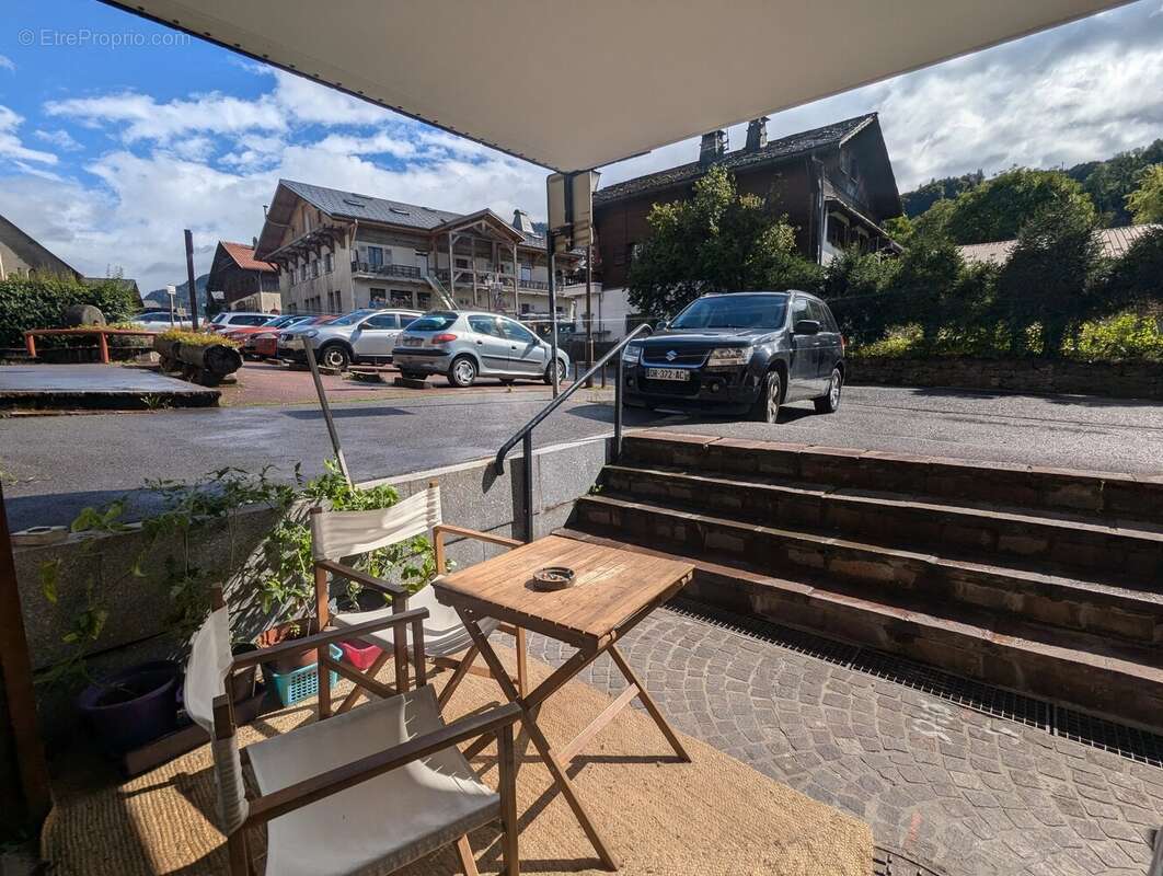 Appartement à MORILLON