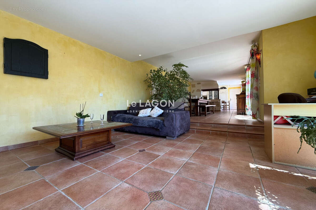 Maison à SAINT-CYPRIEN