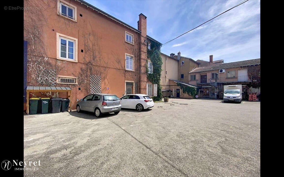 Commerce à LYON-9E
