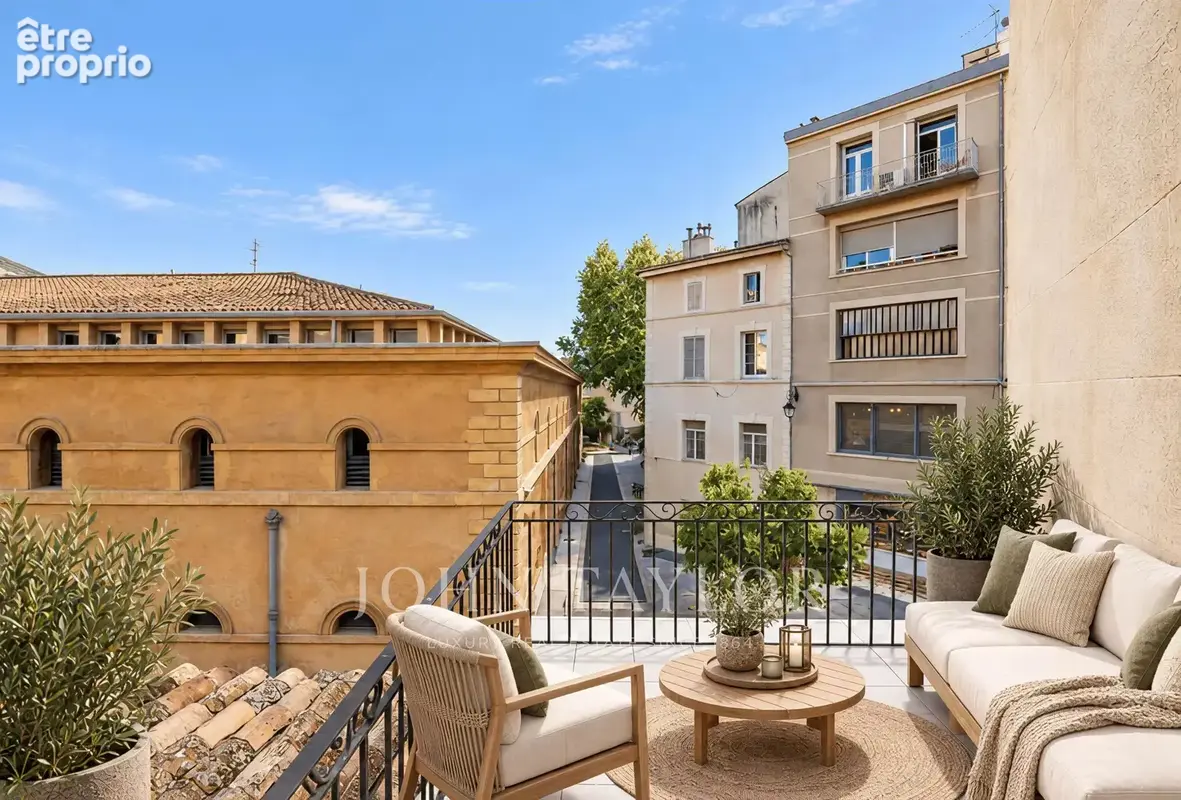 Appartement terrasse 104 m² centre-ville à rénover- Aix en Provence- - photo 14