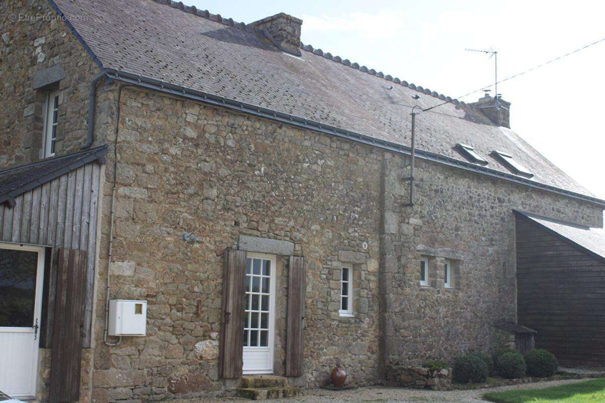 Maison à PLOEUC-SUR-LIE