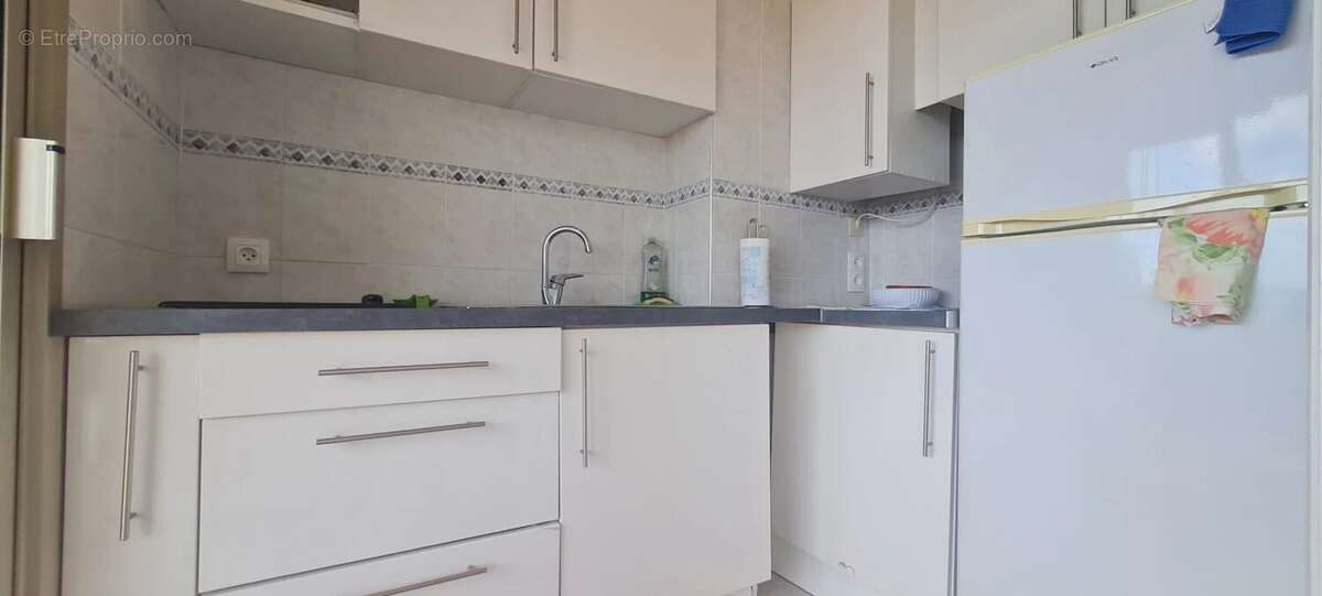 Appartement à SAINT-LAURENT-DU-VAR