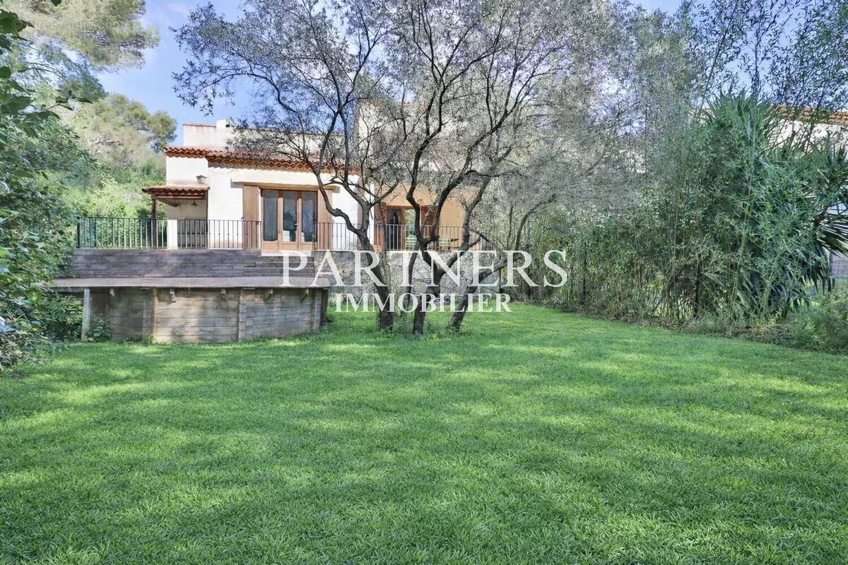 Maison à ENSUES-LA-REDONNE