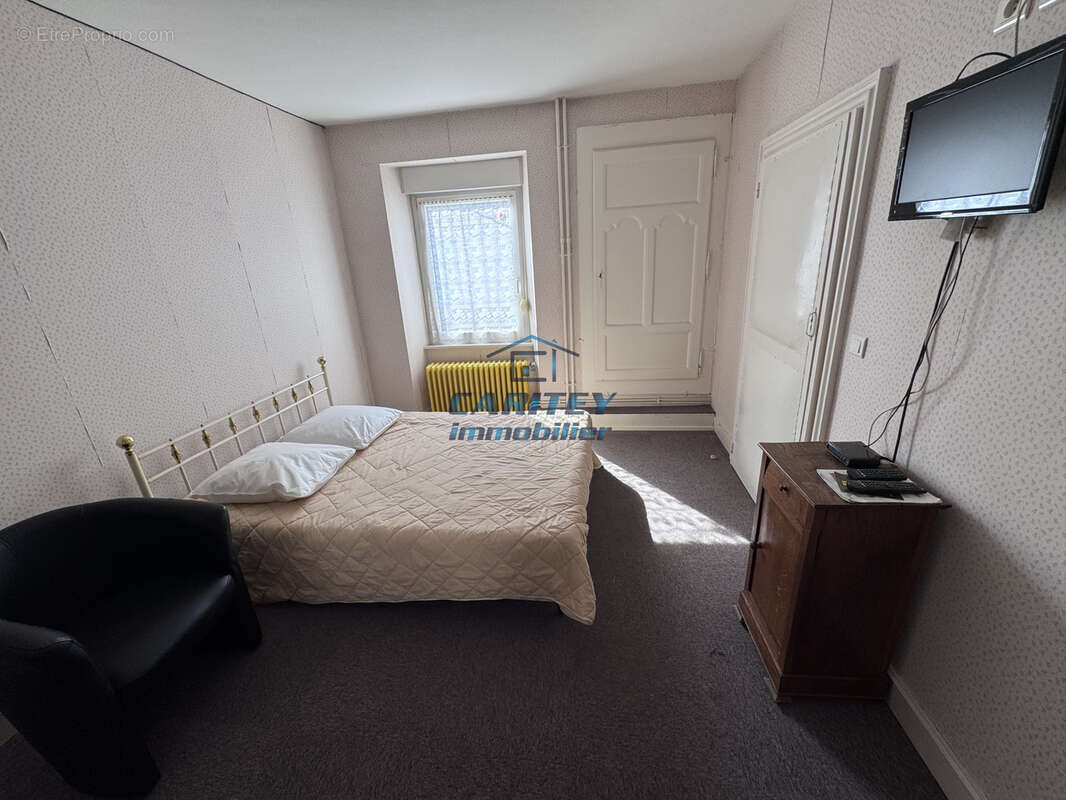 Appartement à BAINS-LES-BAINS