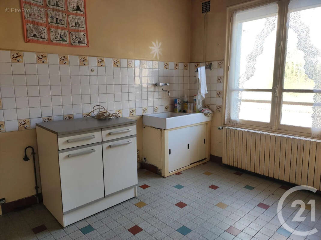 Maison 83 m² à Dampierre-Sous-Bouhy  - photo 9