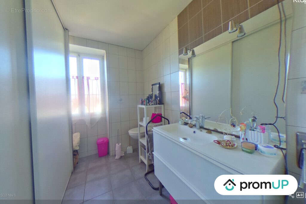 Maison à LA CHAPELLE-DE-GUINCHAY