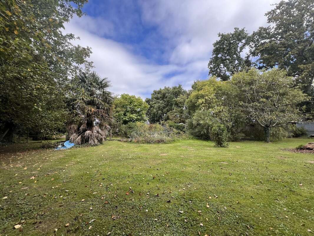 Maison à MINIAC-MORVAN