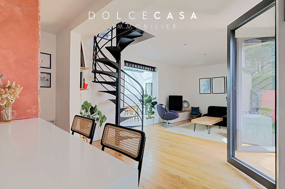 Maison à LE PERREUX-SUR-MARNE