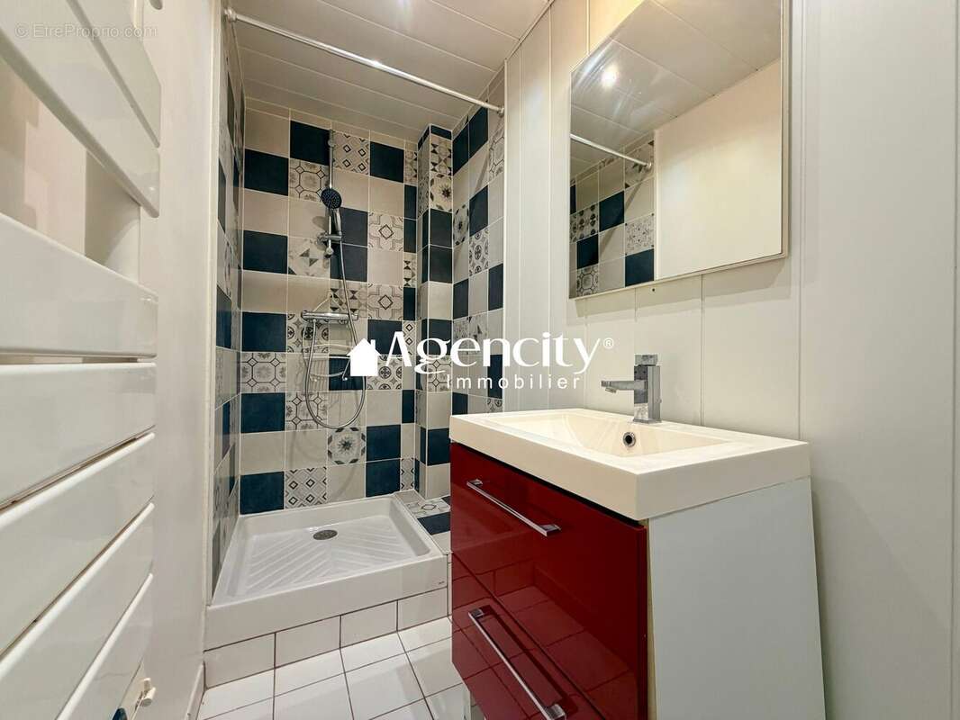 Appartement à TORCY