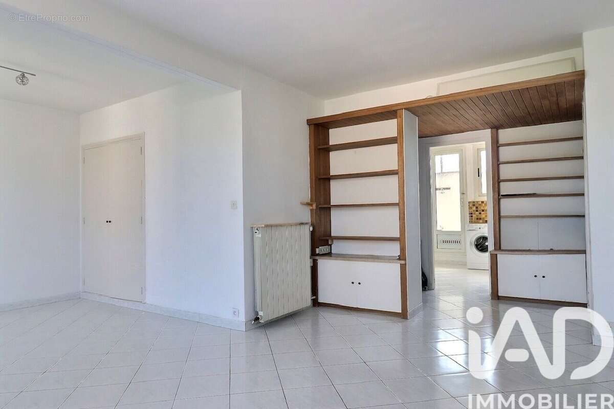 Appartement 79 m² à Marseille-8e  - photo 4