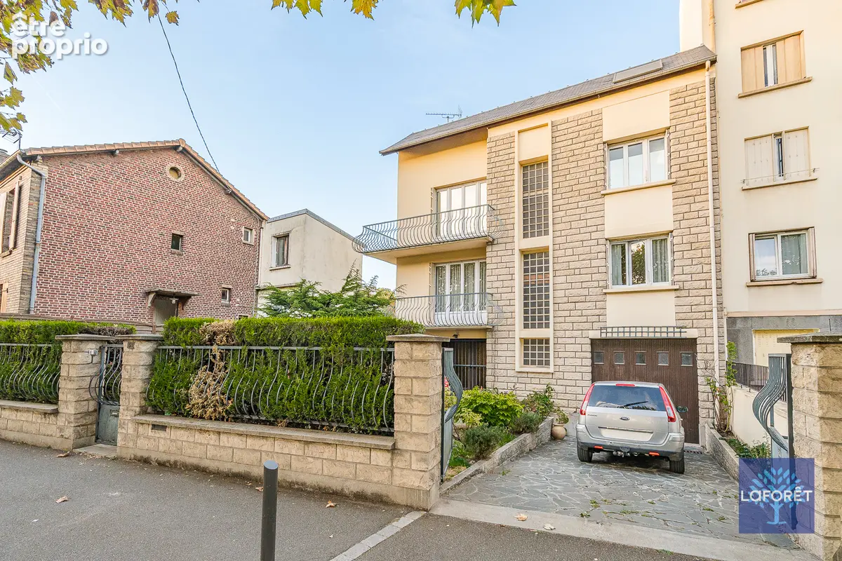 Immeuble Noisy Le Sec 8 pièce(s) 250 m2 - photo 1