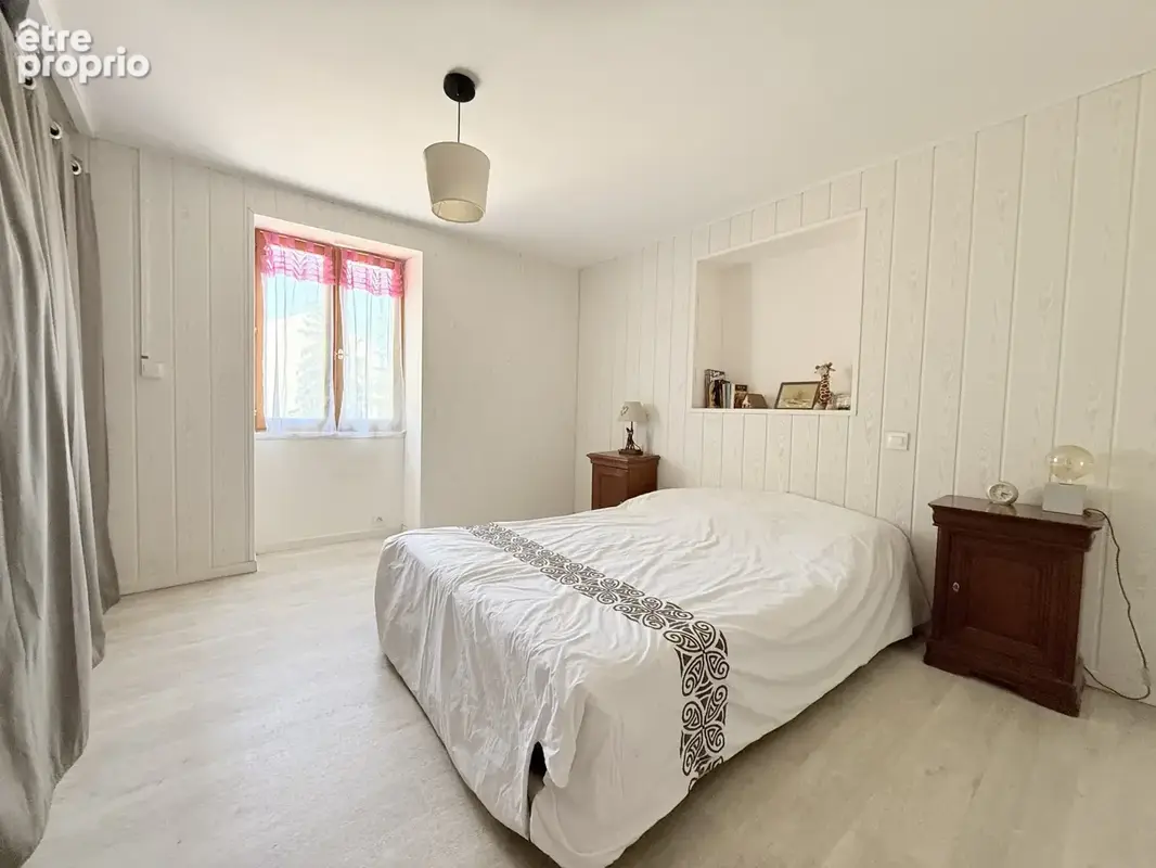 Maison familiale de 246 m2 + maison 104 m2 sur 2500M2 de terrain - photo 14