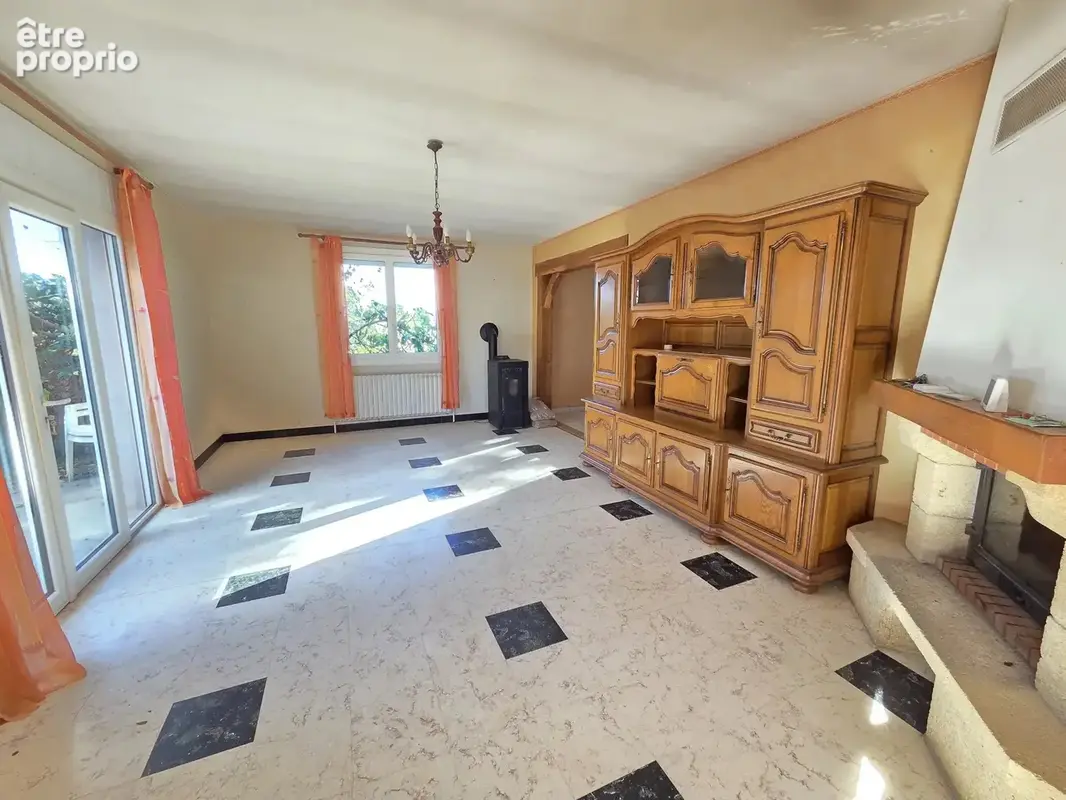 Maison vue Loire, sous-sol complet, 5 chambres - photo 2
