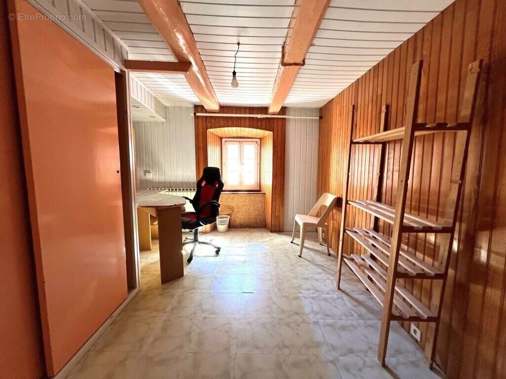 Maison 137 m² à Chateauneuf-De-Randon  - photo 8