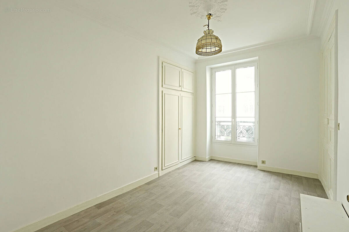 Appartement à PARIS-6E