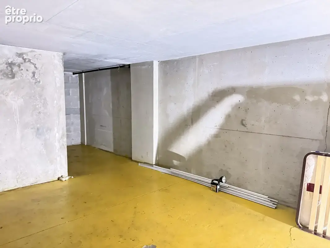 Garage 40m2 En sous sol sécurisé - photo 3