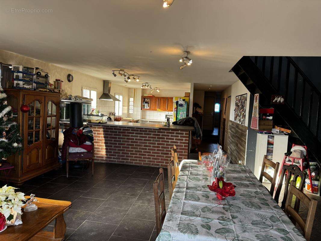 Maison à PETITE-FORET