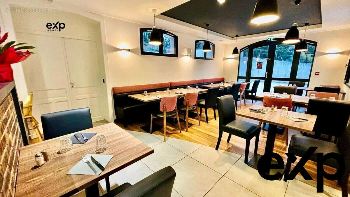 Commerce à CHALLES-LES-EAUX