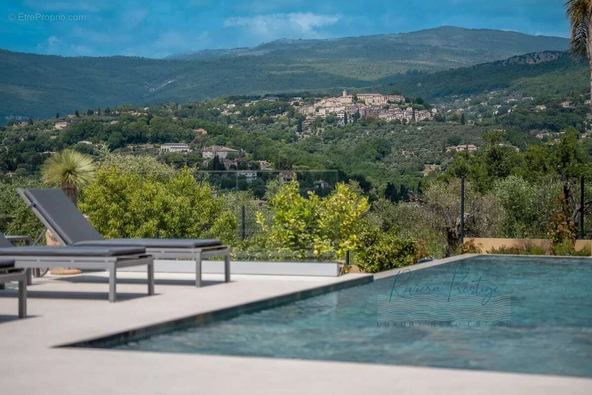 Maison à OPIO