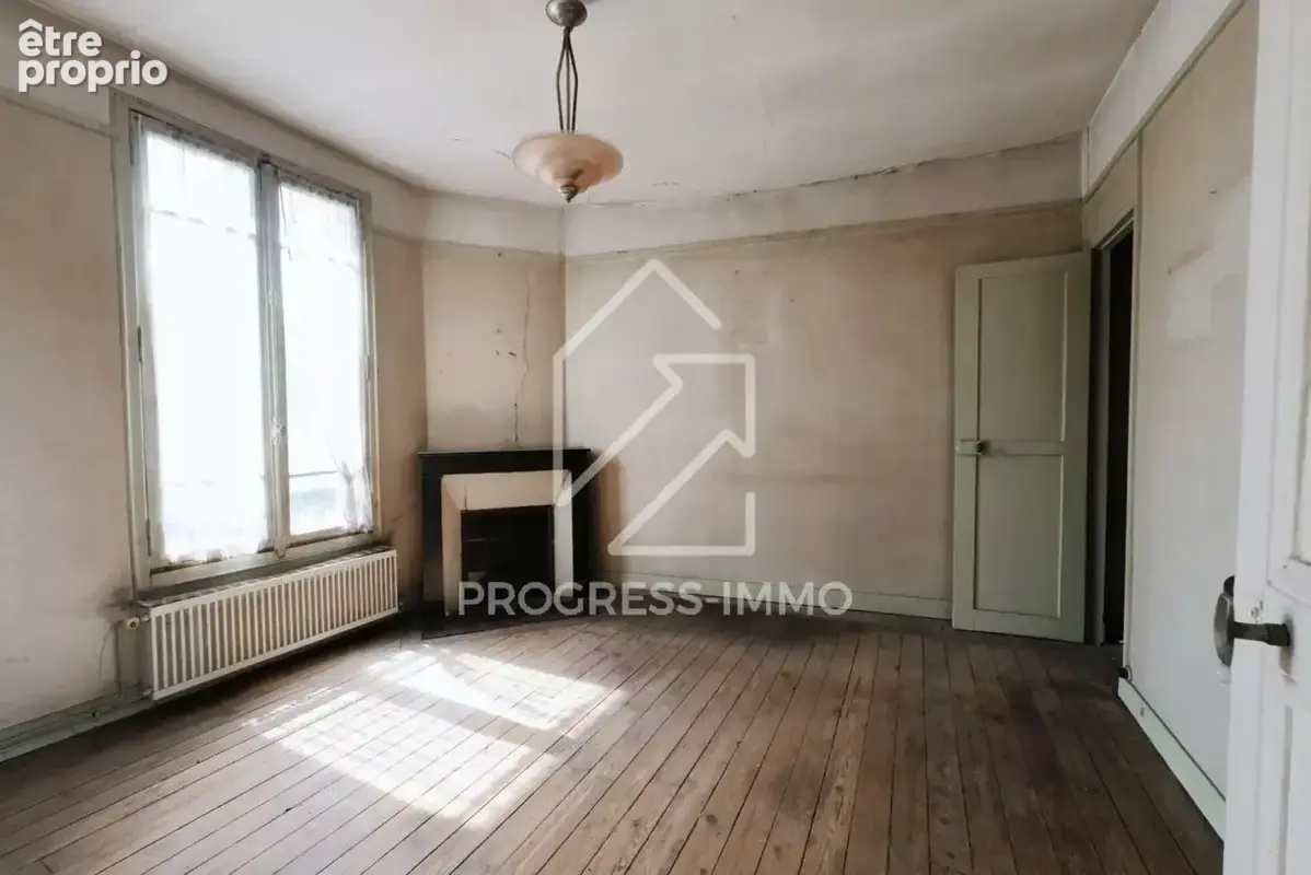 Maison charmante à rénover à La Varenne Saint-Hilaire - photo 9