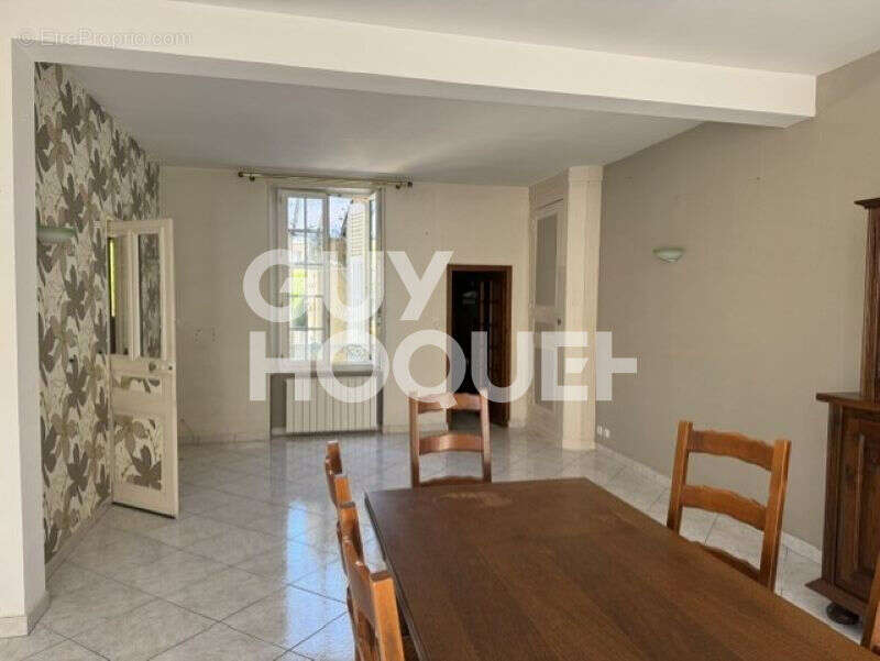 *EXCLUSIVITE * Maison de ville au coeur de Sézanne - photo 4