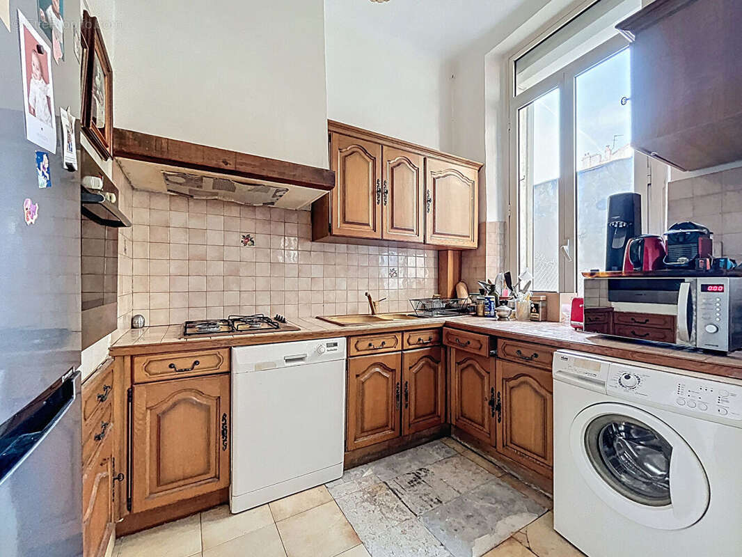 Appartement à MARSEILLE-6E