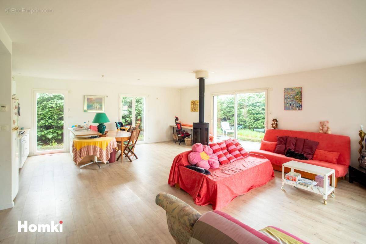 Maison à BAS-EN-BASSET