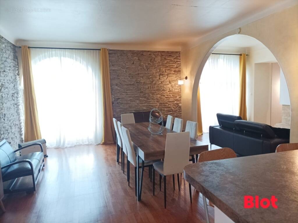 Maison à SAINT-AUBIN-DES-LANDES