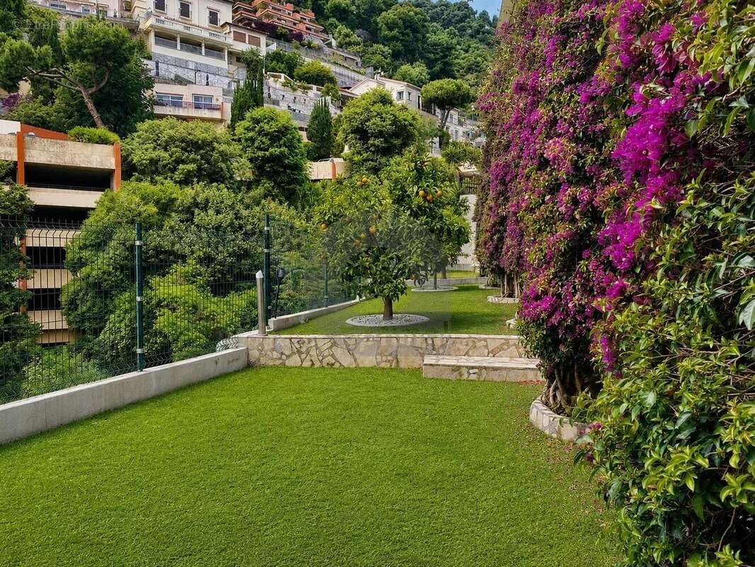 Appartement à ROQUEBRUNE-CAP-MARTIN
