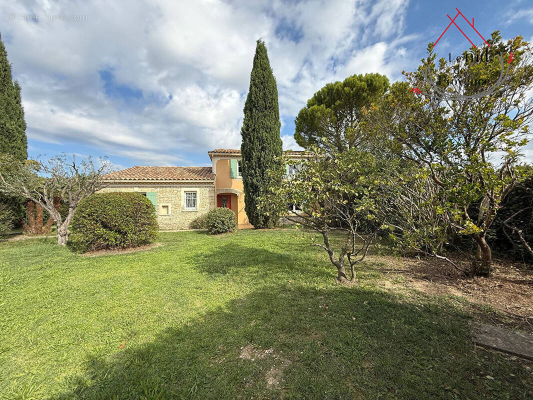 Maison à PERNES-LES-FONTAINES