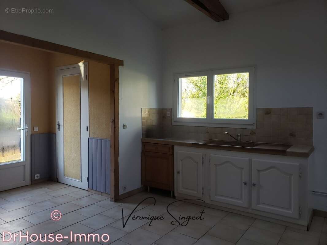 Maison à SAINT-MAURICE-LE-GIRARD