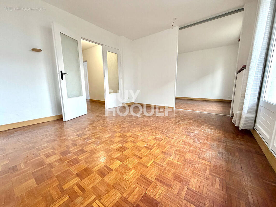 Appartement à MENNECY
