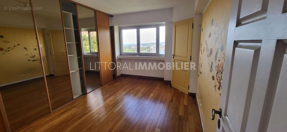 Appartement à SAINT-DENIS