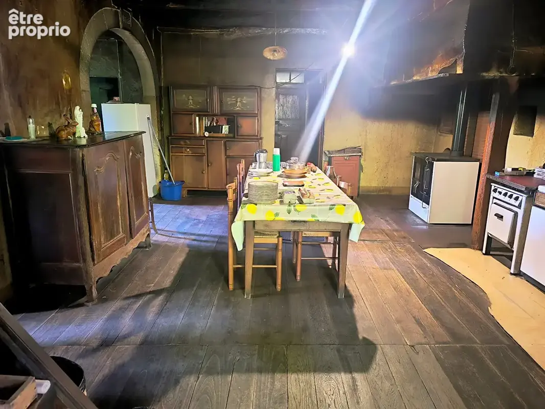 Maison et dépendances le long du Lot - photo 15